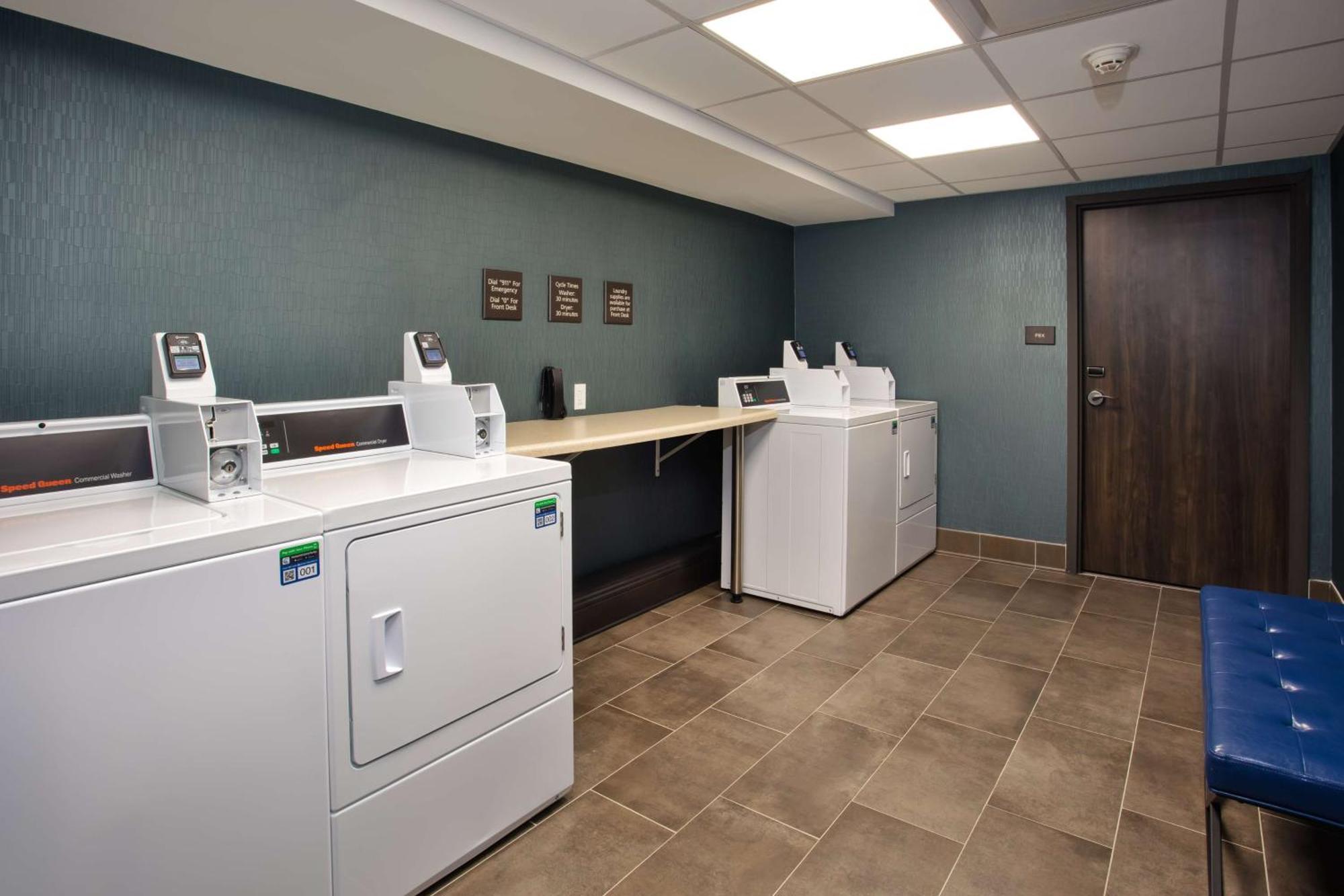 Hampton Inn Union City, Tn Екстериор снимка